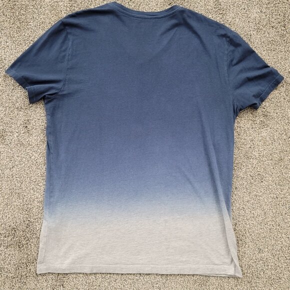 Men's Express V-Neck Blue Verigated T-shirt Large Soft - Picture 2 of 8